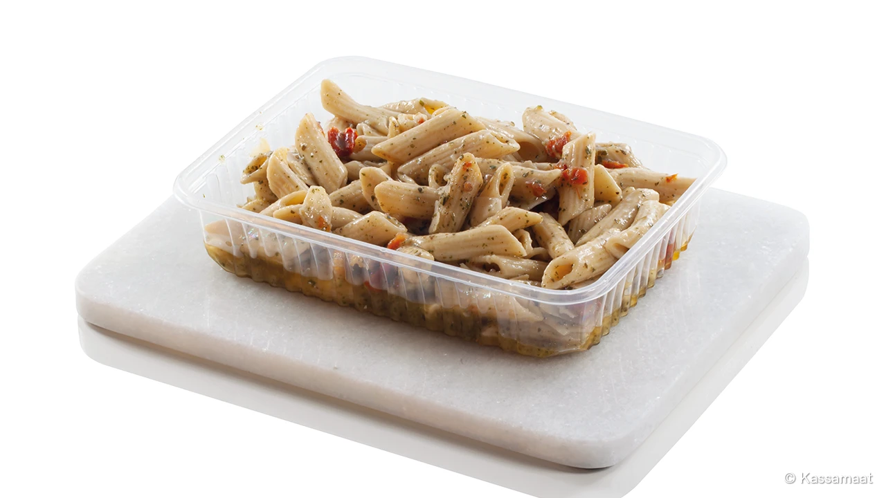Pasta pesto salade